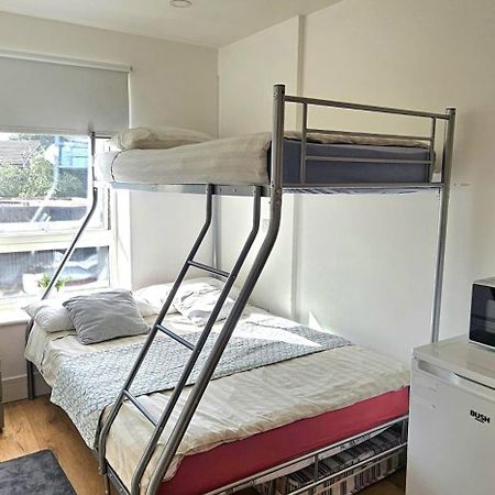 Alpha Accommodations Лондон Екстериор снимка