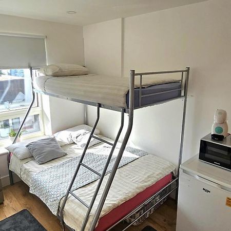 Alpha Accommodations Лондон Екстериор снимка