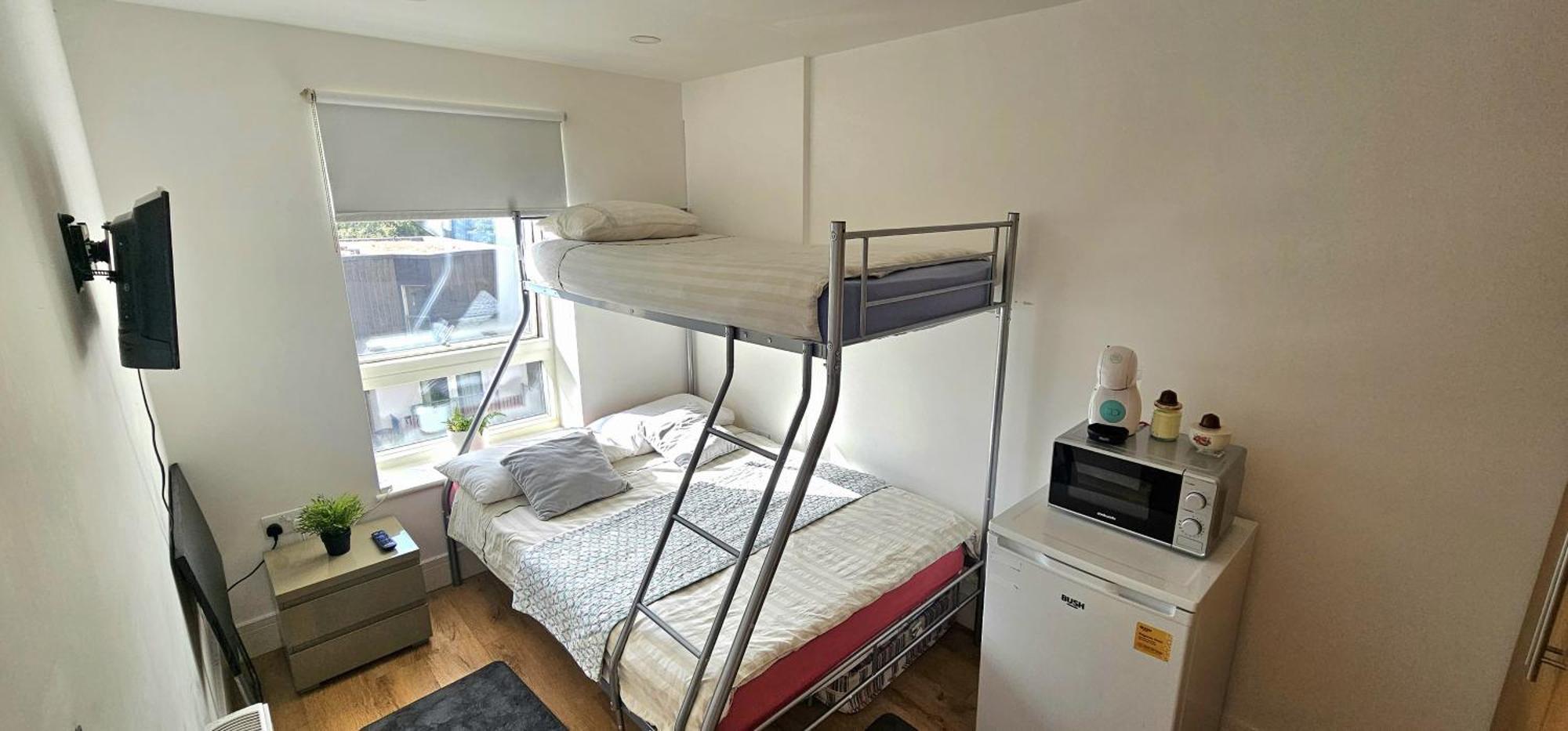 Alpha Accommodations Лондон Екстериор снимка