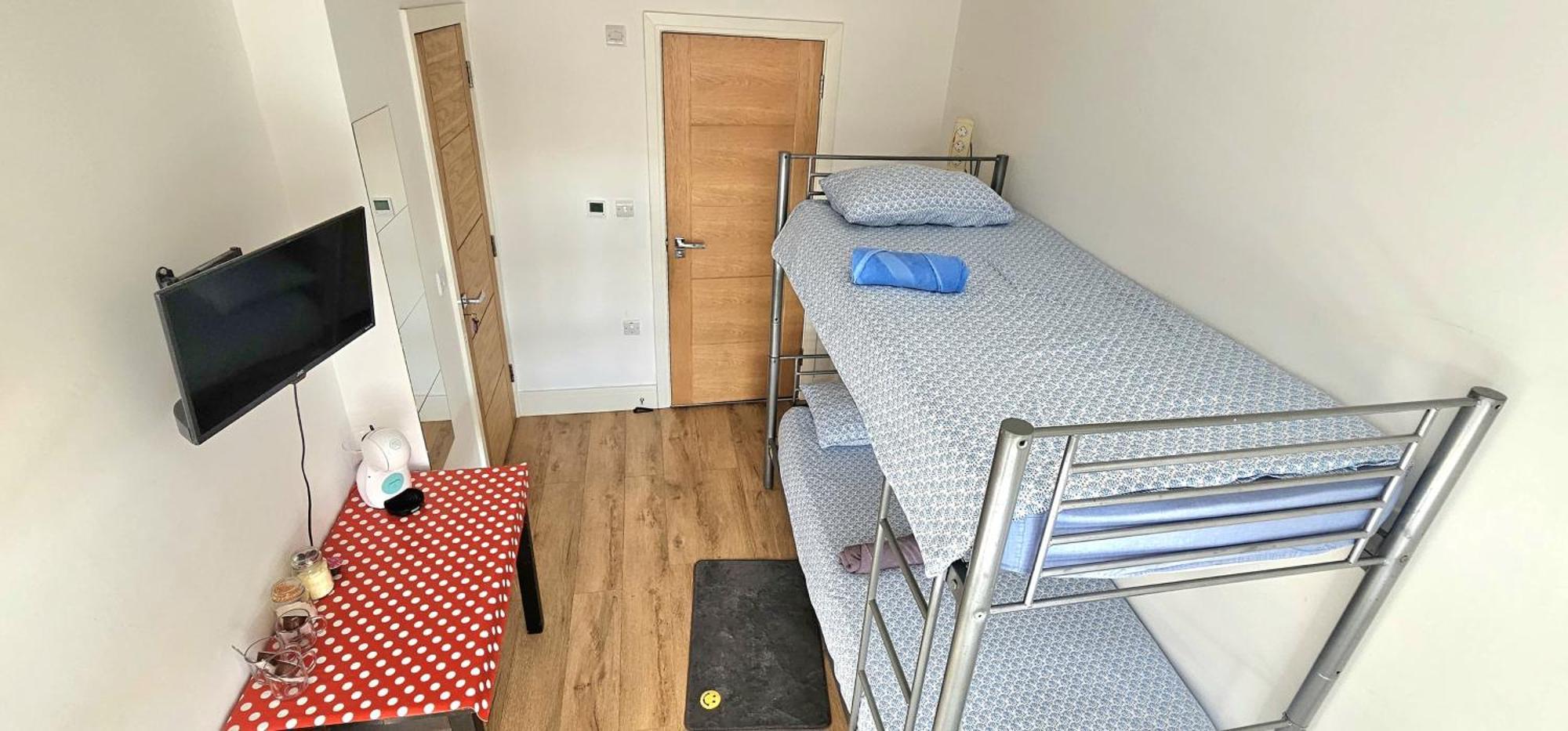 Alpha Accommodations Лондон Екстериор снимка