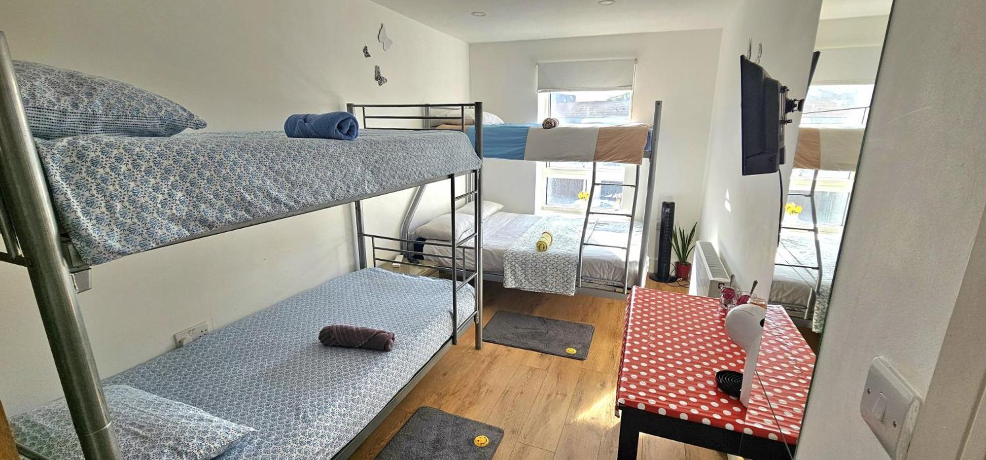 Alpha Accommodations Лондон Екстериор снимка